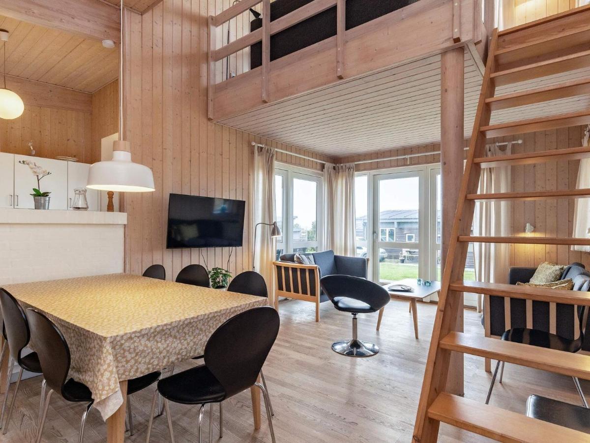 8 Person Holiday Home In Fåborg Exterior foto