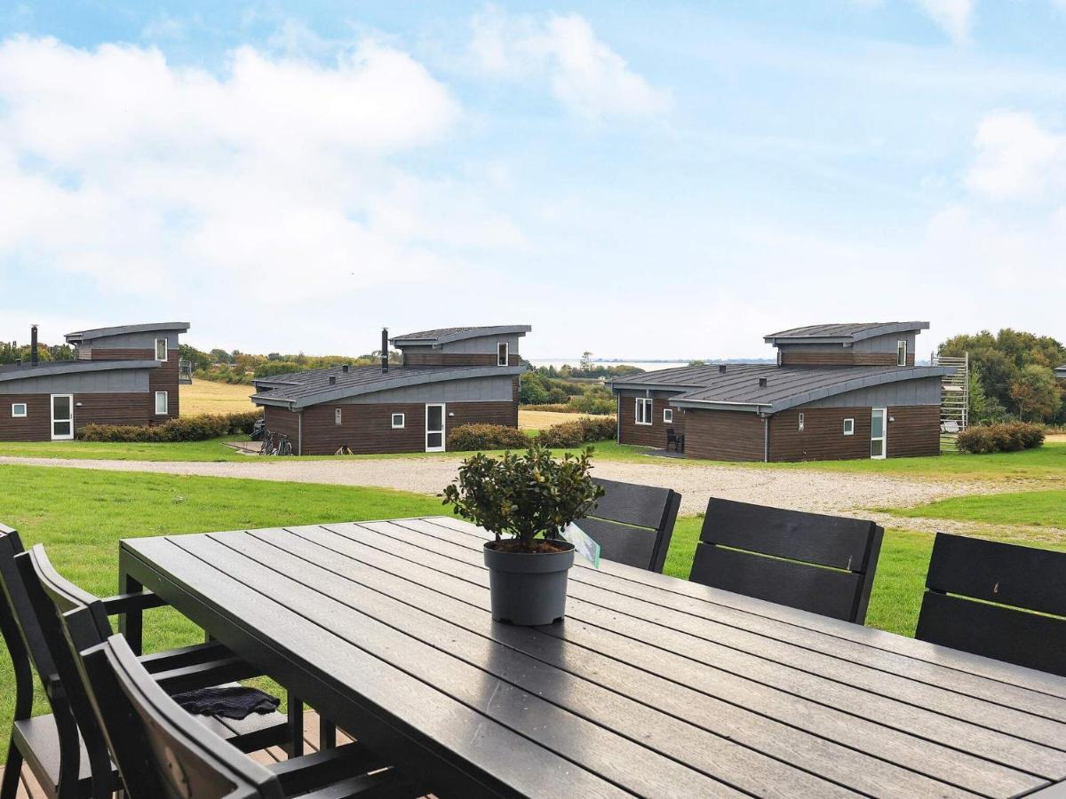 8 Person Holiday Home In Fåborg Exterior foto