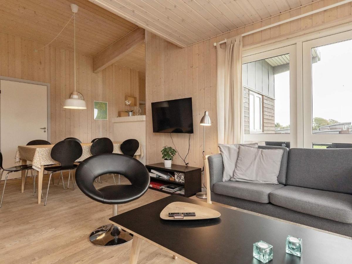 8 Person Holiday Home In Fåborg Exterior foto